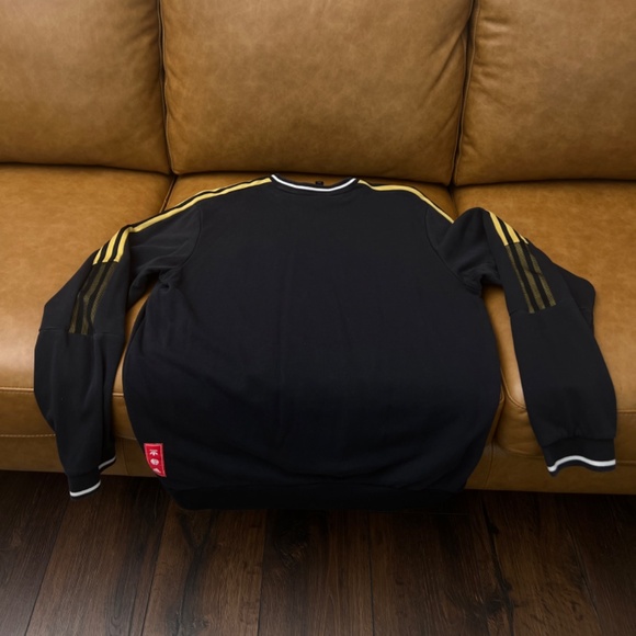 Adidas Juventus Chinese New Year Collection - Picture 6 of 8